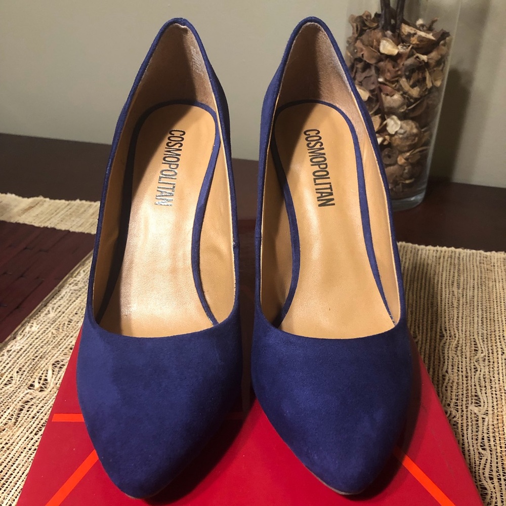 Cosmopolitan Blue Suede Shoe
